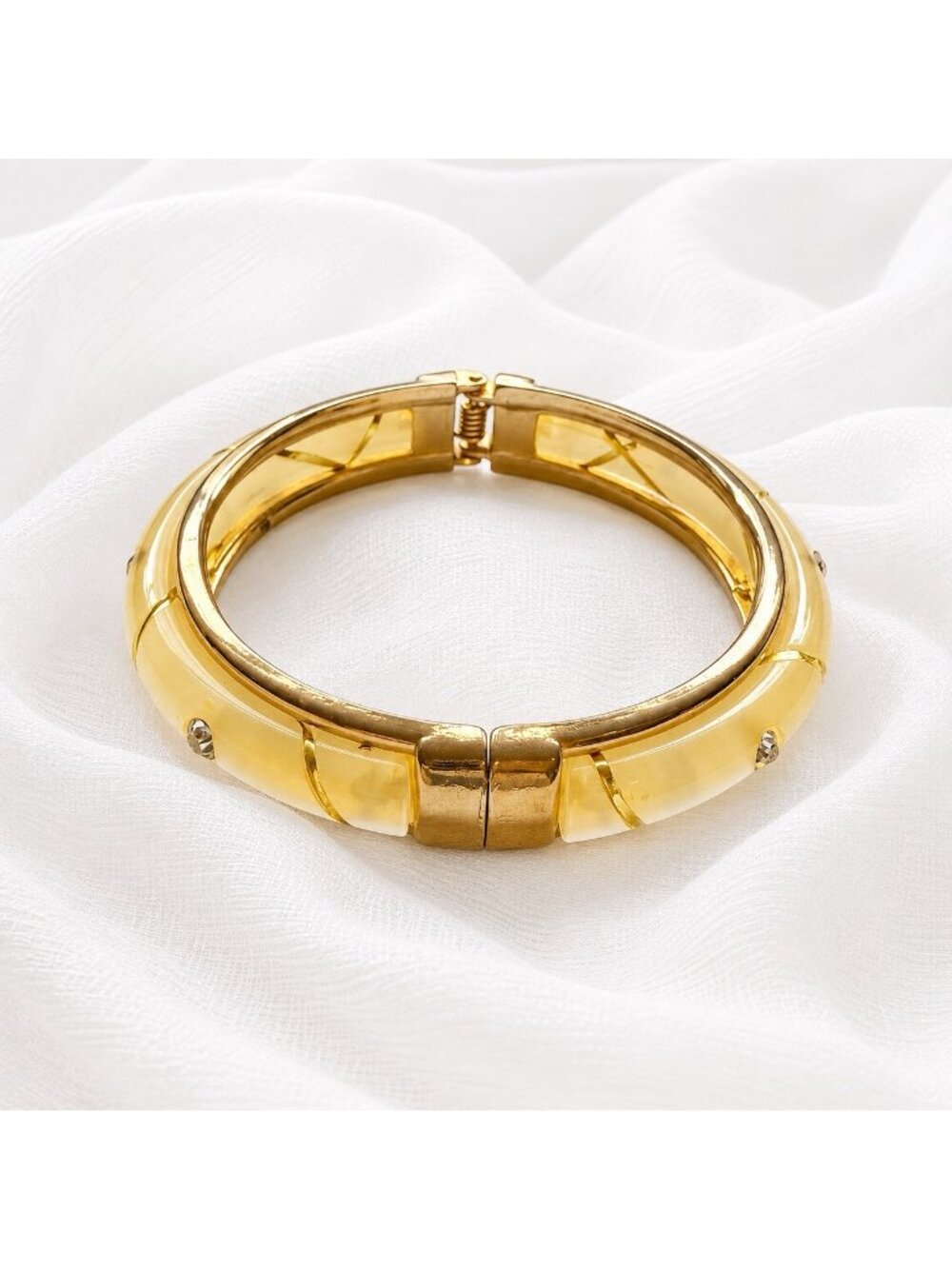 Vintage Hinged Clamper Bangle Bracelet Rhinestone Pearlescent Gold Tone 7.5”